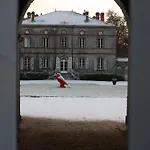 Chateau De L'oiseliniere לינה וארוחת בוקר
