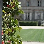 Chateau De L'oiseliniere 4*