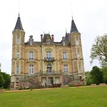 Chateau De L'oiseliniere