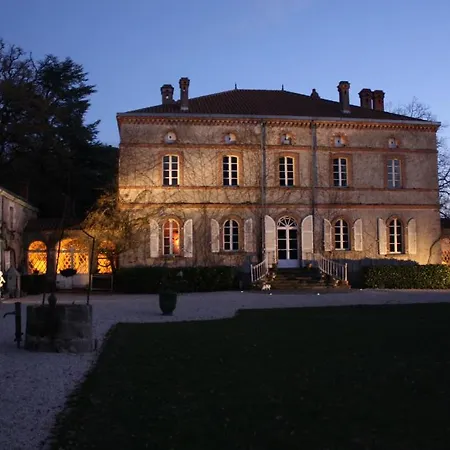 Chateau De L'oiseliniere Bed and breakfast Gorges (Pays de la Loire)