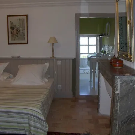 Bed & Breakfast Chateau De L'oiseliniere Gorges (Pays de la Loire)