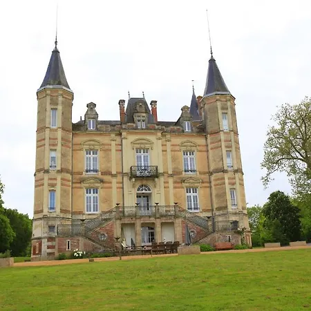 Chateau De L'oiseliniere