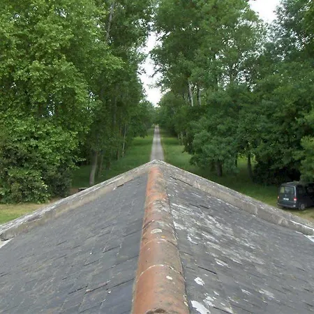 Chateau De L'oiseliniere Gorges (Pays de la Loire)