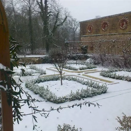 Chateau De L'oiseliniere Gorges (Pays de la Loire)