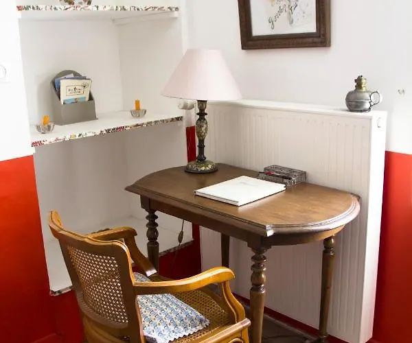 Château De L'oiselinière Gorges (Pays de la Loire)