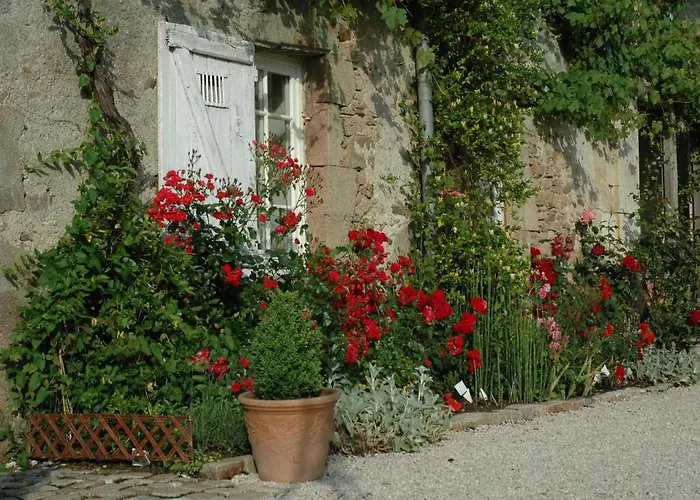 Château De L'oiselinière Couette-café 4*