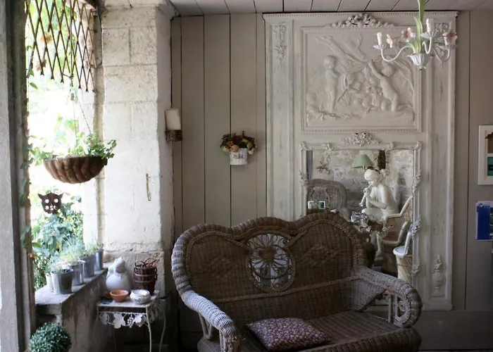 Couette-café Château De L'oiselinière 4*