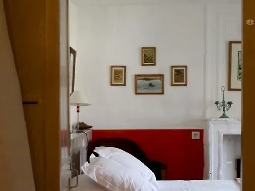 Couette-café Château De L'oiselinière Gorges (Pays de la Loire)