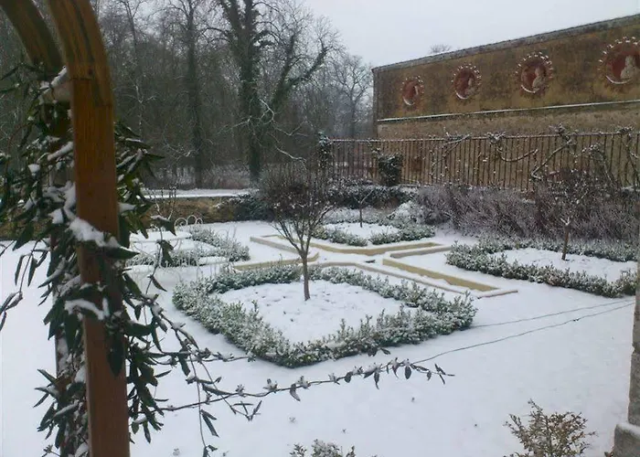 Château De L'oiselinière Gorges (Pays de la Loire)
