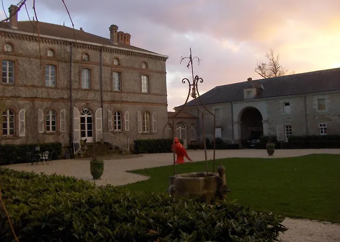 Couette-café Château De L'oiselinière